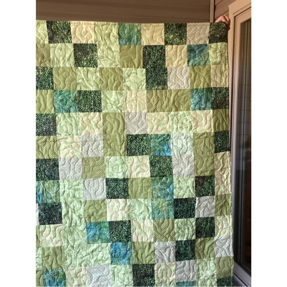 NWT. Colors of Green Beautiful Hand Crafted Quilt